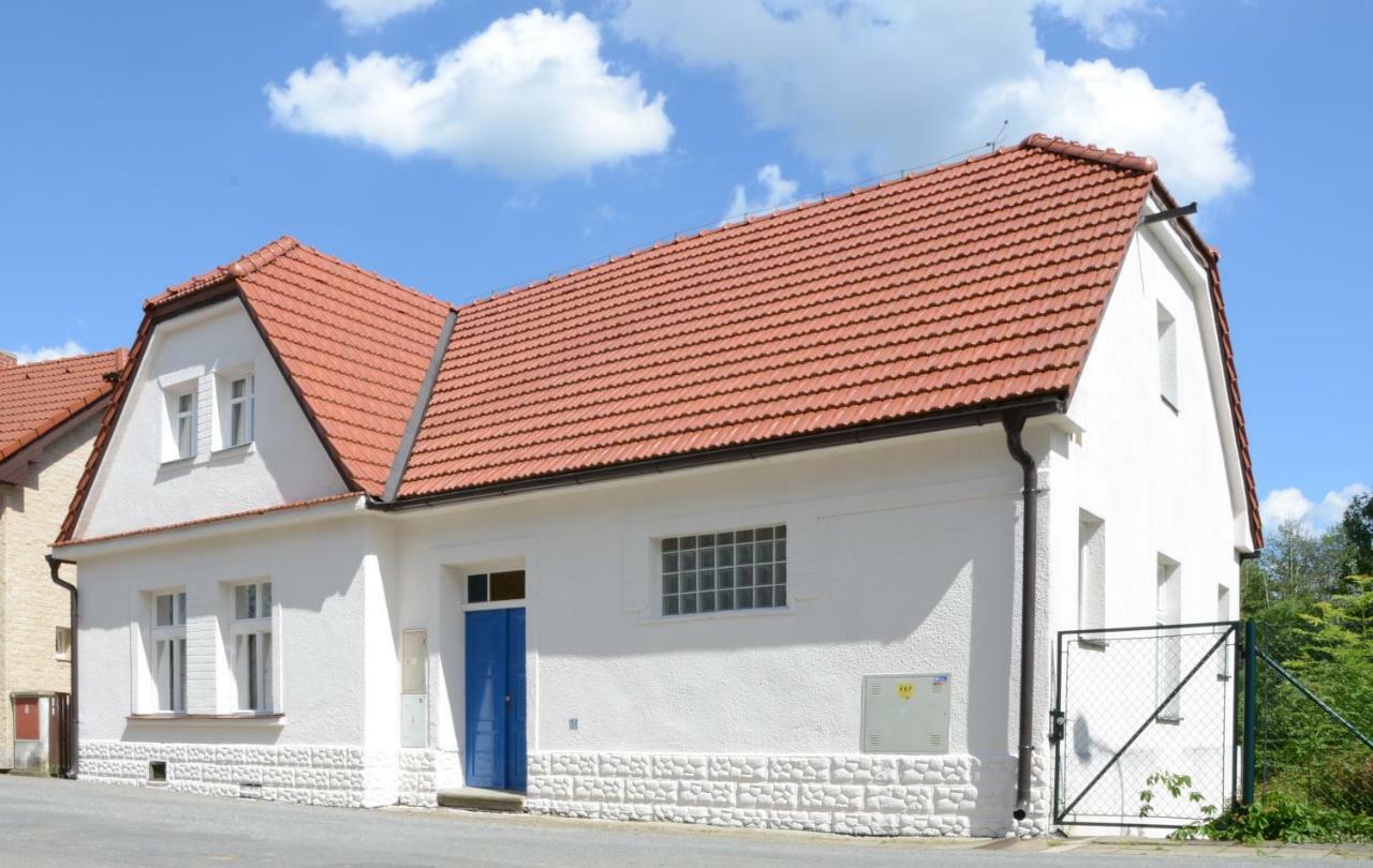 Station House Loft Apartment Obratan Exterior photo