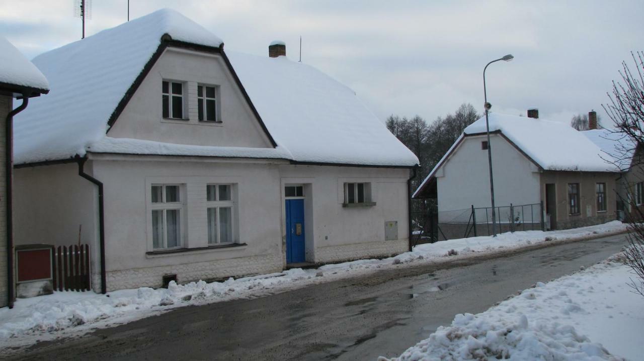 Station House Loft Apartment Obratan Exterior photo